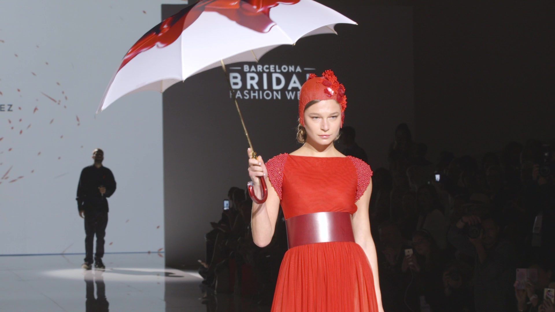 Isabel Zapardiez en la Barcelona Bridal Fashion Week